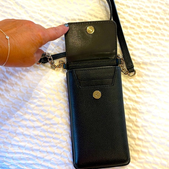 NWOT Kate Spade North South Pebbled Crossbody Bag. Fits Iphone 13 - Picture 2 of 4